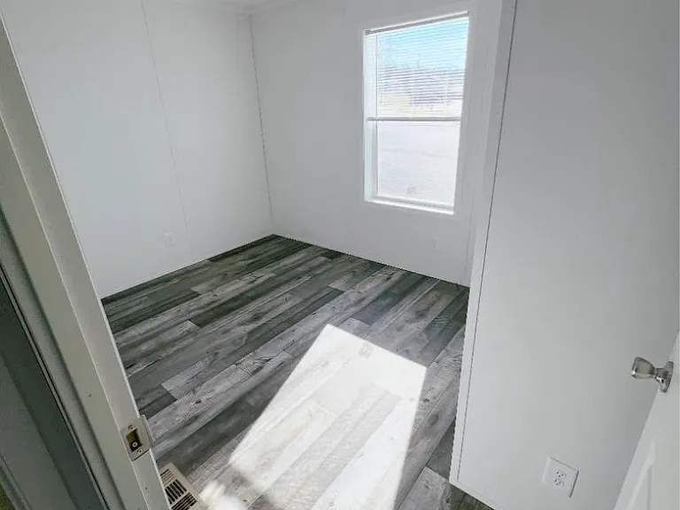 2 Cloverleaf Ct — Photo 7