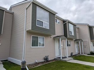 5425 N Pensacola Cres SE #19, Calgary, AB T2A2G7