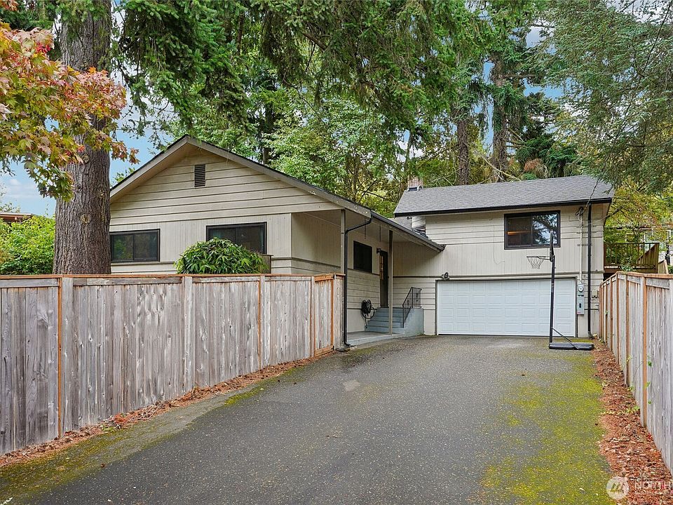 1st image of 4223 Robin Road W