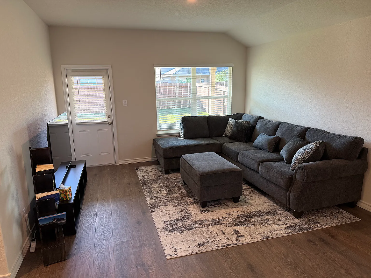 4 bed, 1703 sqft, $900 — Photo 4