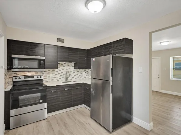 429 NW 9th Ave #1, Fort Lauderdale, FL 33311