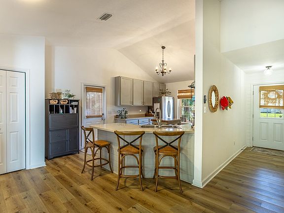 5th image of 65 16th St