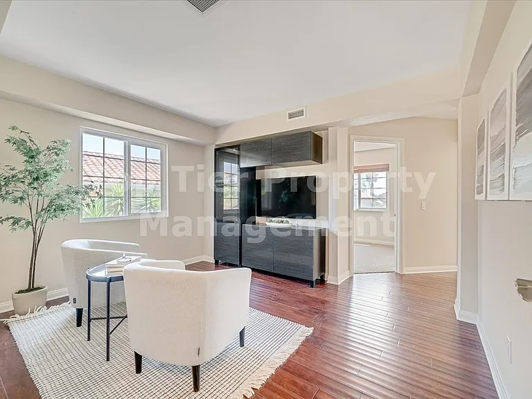 1568 Mallorca Dr — Photo 22