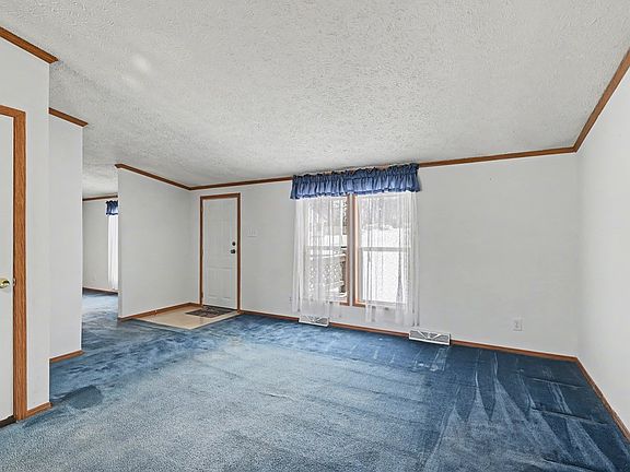 3rd image of 88 Hickey St