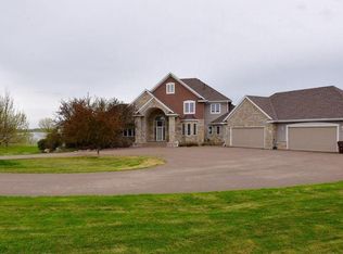 18481 N Diamond Lake Rd, Dayton, MN 55327