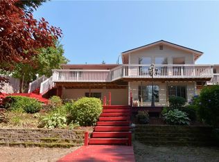9815 159th Pl NE, Redmond, WA 98052