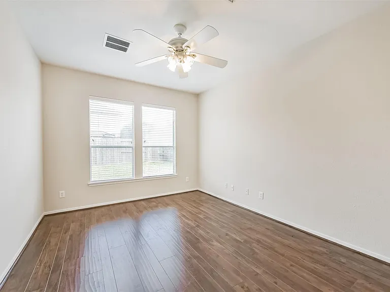 2601 Hewn Rock Way — Photo 16