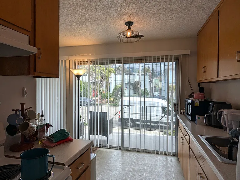 1810 Bonita Ave #B — Photo 6