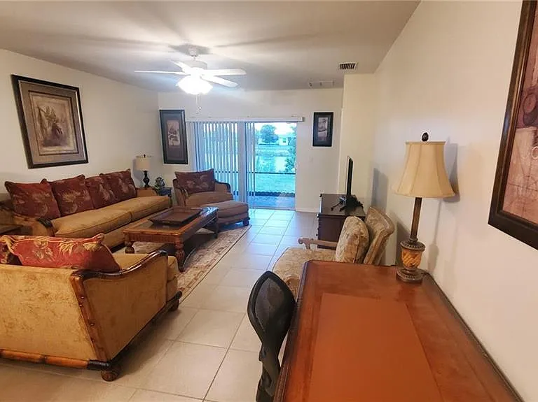 10709 Crossback Ln — Photo 4