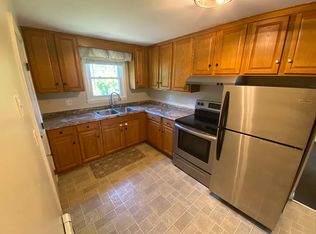 24 River St APT B, North Attleboro, MA 02760