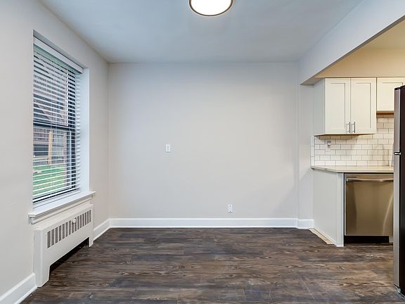 4th image of 6244 Oakland Ave #112B