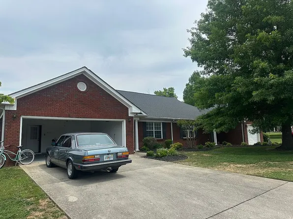 107 Horseshoe Ct, Shelbyville, TN 37160