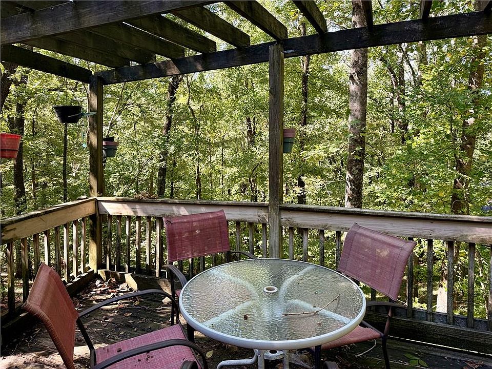 1st image of 529 Little Pine Mountain Rd