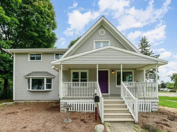 2504 Rodd St, Midland, MI 48640