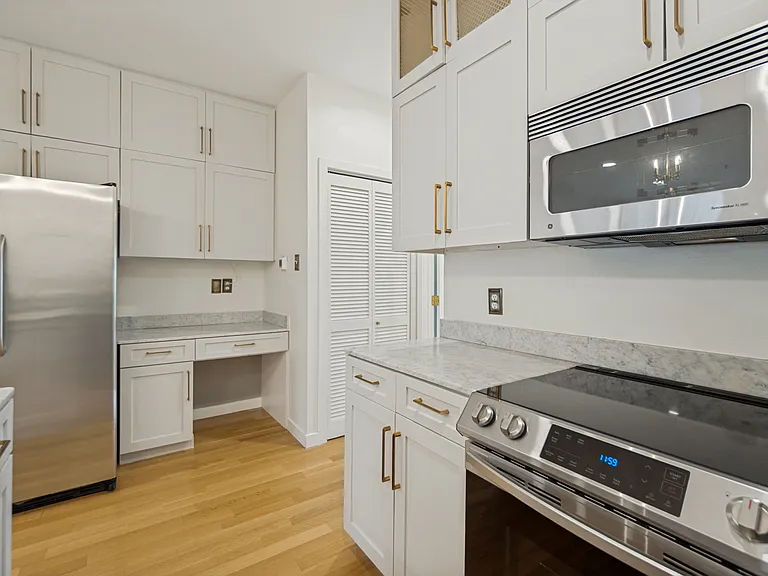 4111 Cole Ave #32 — Photo 8