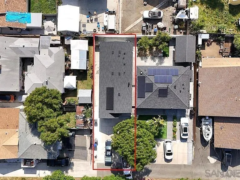 8834 1/2 Valencia St — Photo 14