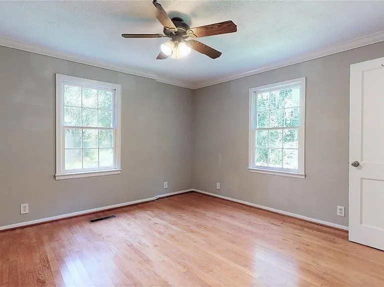 1674 Beacon Hill Blvd — Photo 46