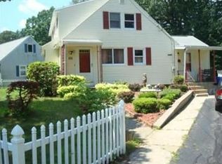 100 Canterbury Rd, Springfield, MA 01118