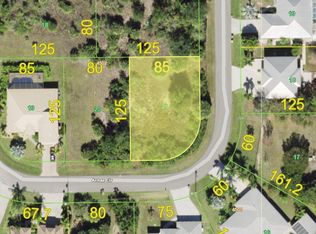 9565 Arnaz Cir, Port Charlotte, FL 33981