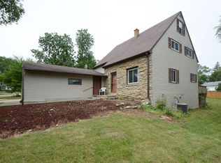13710 W Milton Ct, New Berlin, WI 53151