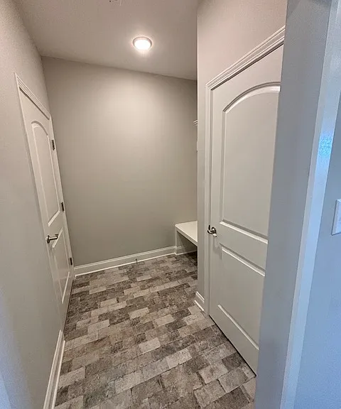 7850 Saddlebrooke Dr — Photo 38