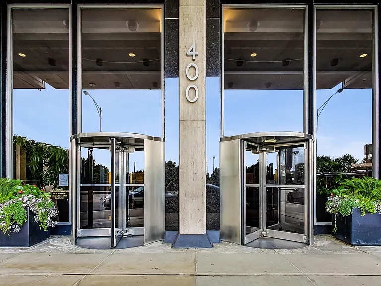 400 E Randolph St #3326 — Photo 4