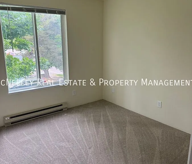9745 SW Lookout Ter #C — Photo 6