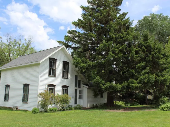 501 W North St, Calmar, IA 52132