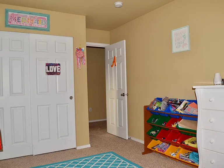622 Shirehill St — Photo 31