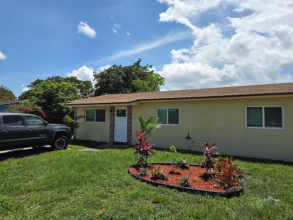 1st image of 413 SW 71st Avenue