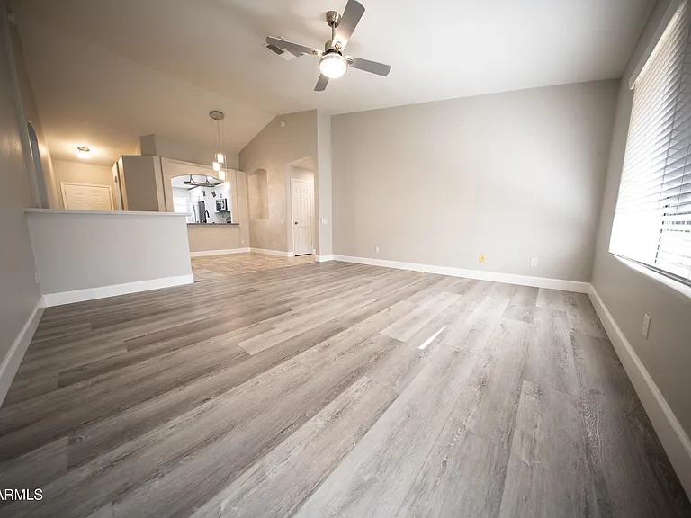 1118 S Surfside Dr — Photo 8