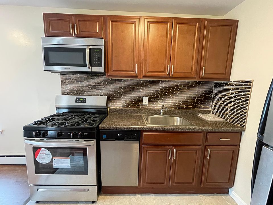 Oven microwave dishwasher