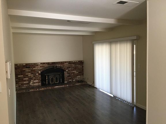 2nd image of 2868 Haughton Dr