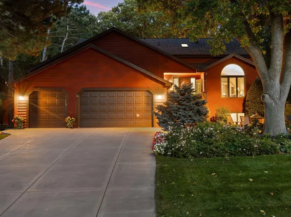 15860 Garden View Ct, Apple Valley, MN 55124