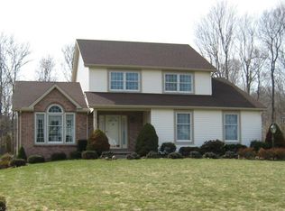 7710 Huntington Dr, Youngstown, OH 44512