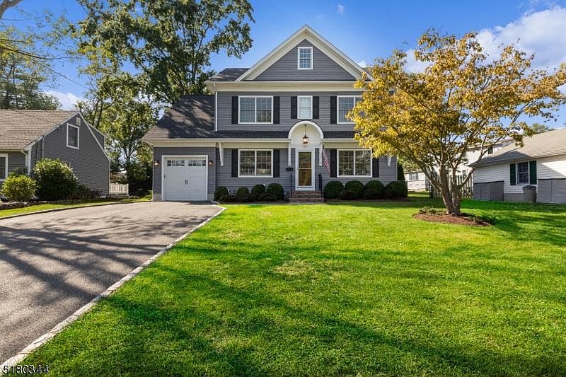 1st image of 15 Primrose Dr
