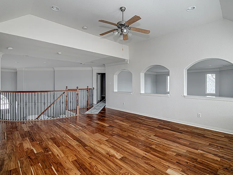 828 Thomas Crossing Dr — Photo 24