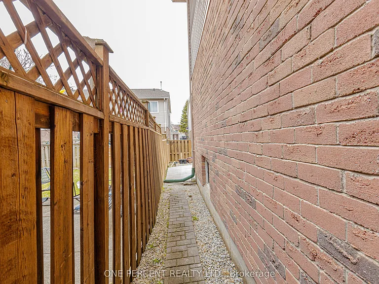 52 Timberlane Dr #BASEMENT — Photo 17