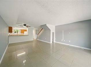 14907 SW 80th St APT 207, Miami, FL 33193