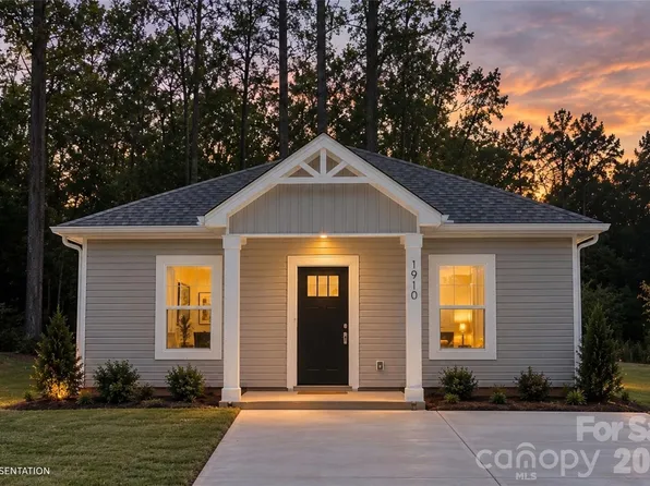 808 S Salisbury Ave, Spencer, NC 28159
