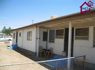 401 Stout Ln, Las Cruces, NM 88007