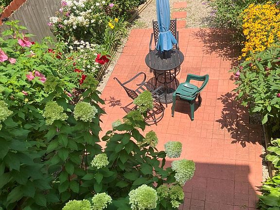 2nd image of 32 Long Green Ct