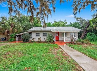 16 E Circle St, Avon Park, FL 33825