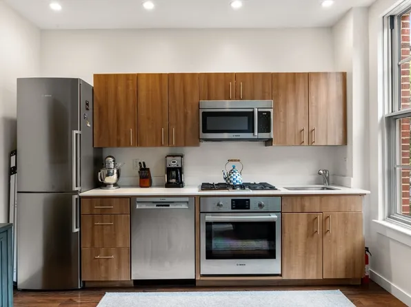 45 1st Ave APT 313, Charlestown, MA 02129