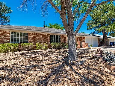 3001 Matador Dr NE — Photo 2