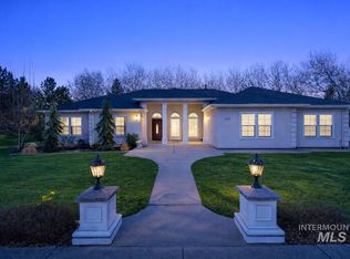 977 N Woodvalley Pl, Eagle, ID 83616