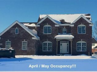 9064 Lebarron Ct, Saline, MI