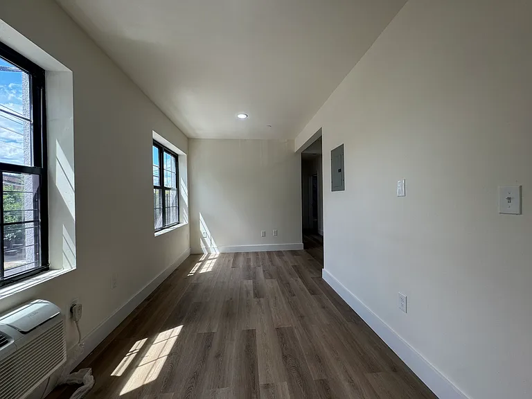 3030 Colden Ave #2A — Photo 6