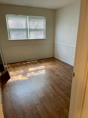 3112 W Westport Rd — Photo 5