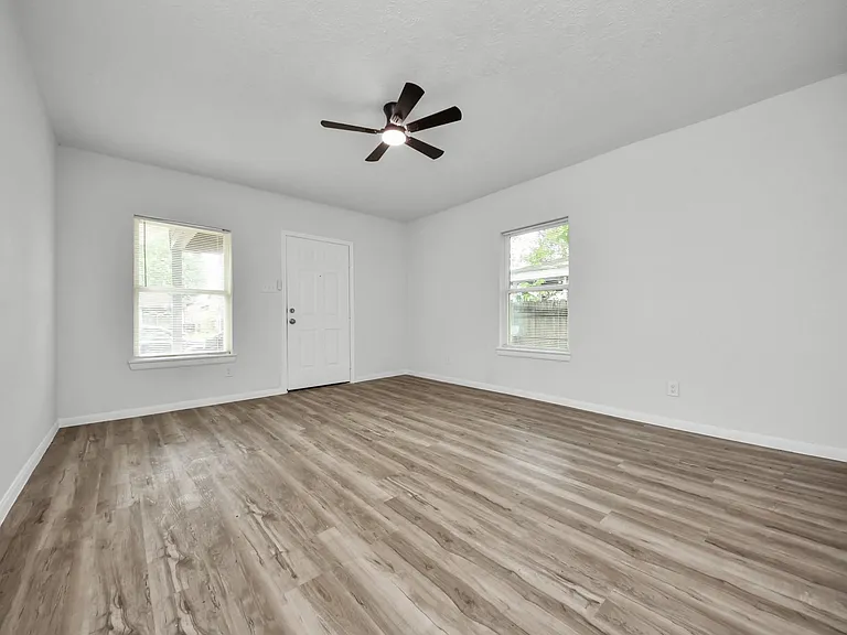 7021 Canal St #A — Photo 5